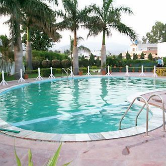 Black Mango Resort Ambala Exterior photo