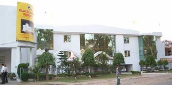 Black Mango Resort Ambala Exterior photo